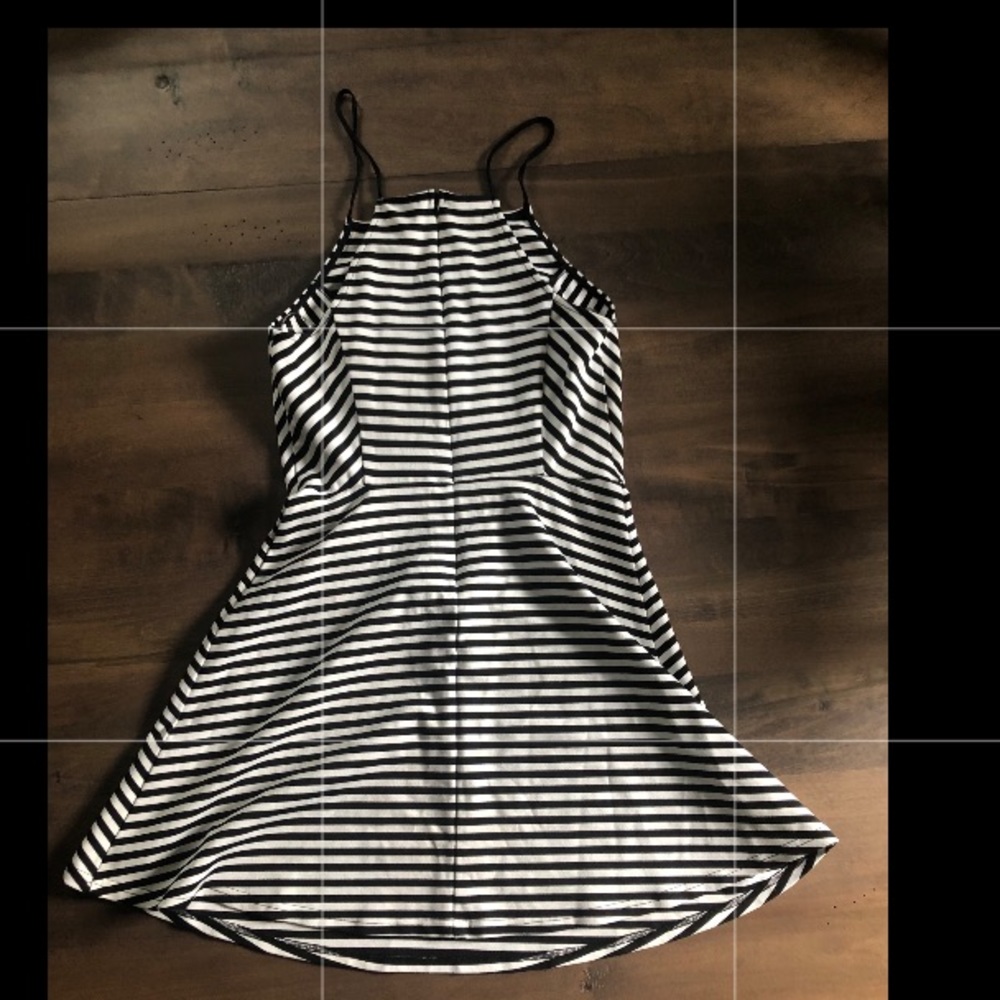 Love Tree Dress - Picture 7 of 9